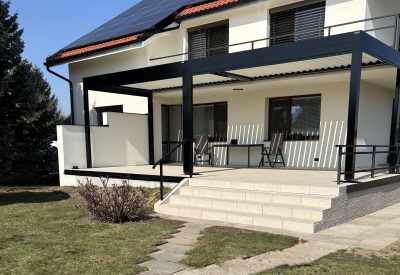 Venkovní pergola: Hit posledních let, který proměnil zahrady i terasy