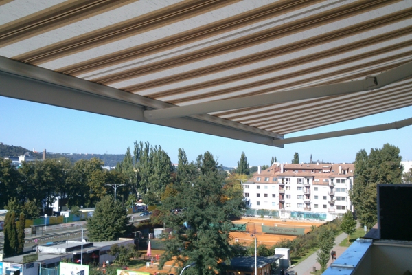 polokazetova-markyza-1