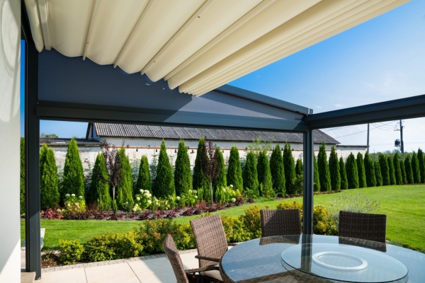 Pergola-Elegancy-screen-troj..jpg