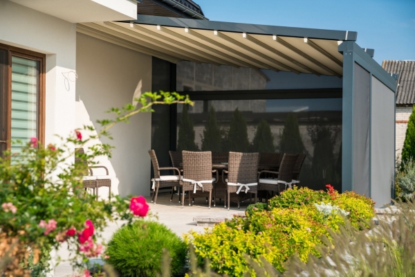 Pergola-Elegancy-screenove-rolety-1.jpg