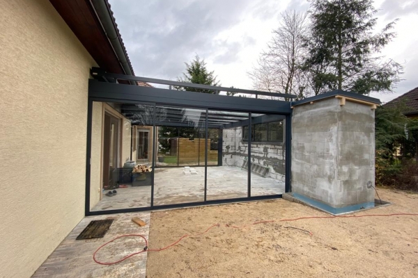 Ultraline-ramove-zaskleni-RAL7016-Nehvizdy-21.jpg
