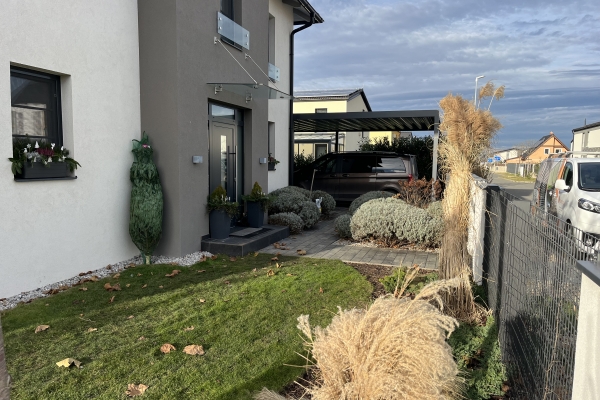 Carport-pristresek-pro-auto-trapez2.jpeg